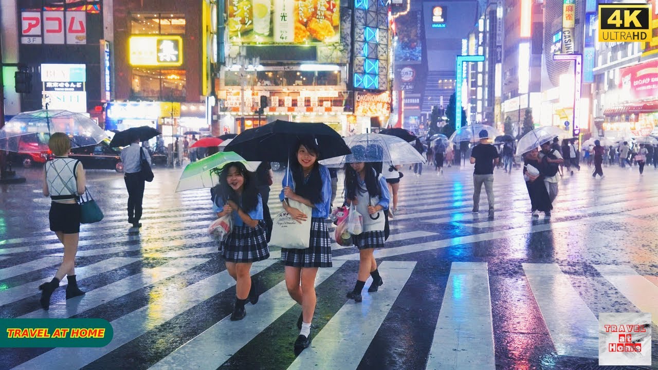 【4K HDR】3 Hours Heavy Rain Walk in Shinjuku（新宿）Tokyo Japan |  Relaxing Natural City ambience