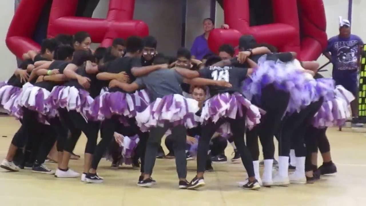 2016-10-07; Juniors (c/o 2018) Performance, Male Cheerleading Competition, Pearl City HS