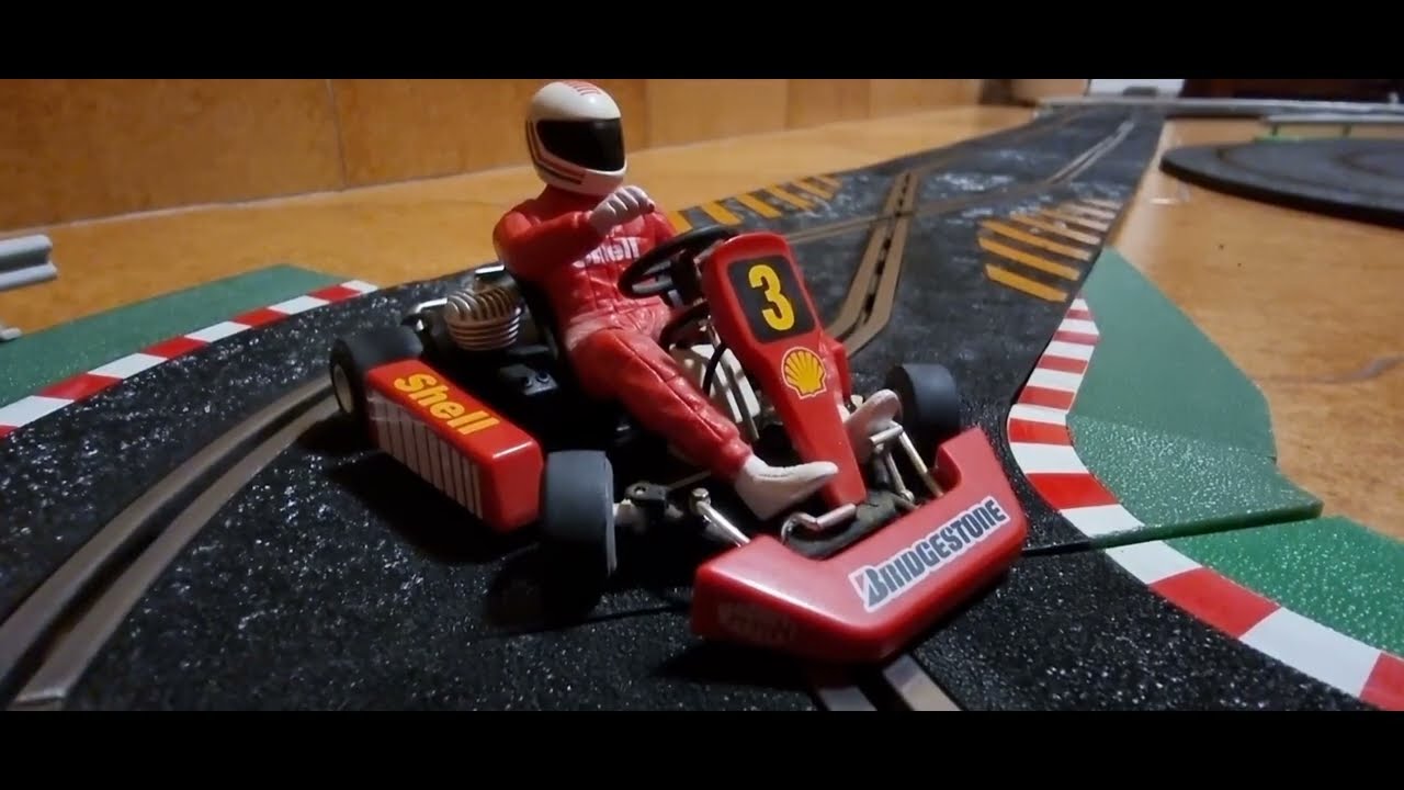 Kart de Ninco decorado escuderia Ferrari ( pequeño analisis )