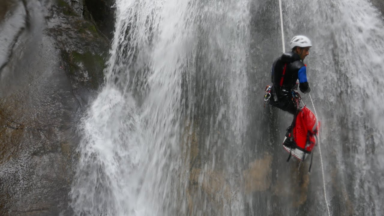 CANYONING DANS LES PYRENNEES ORIENTALES