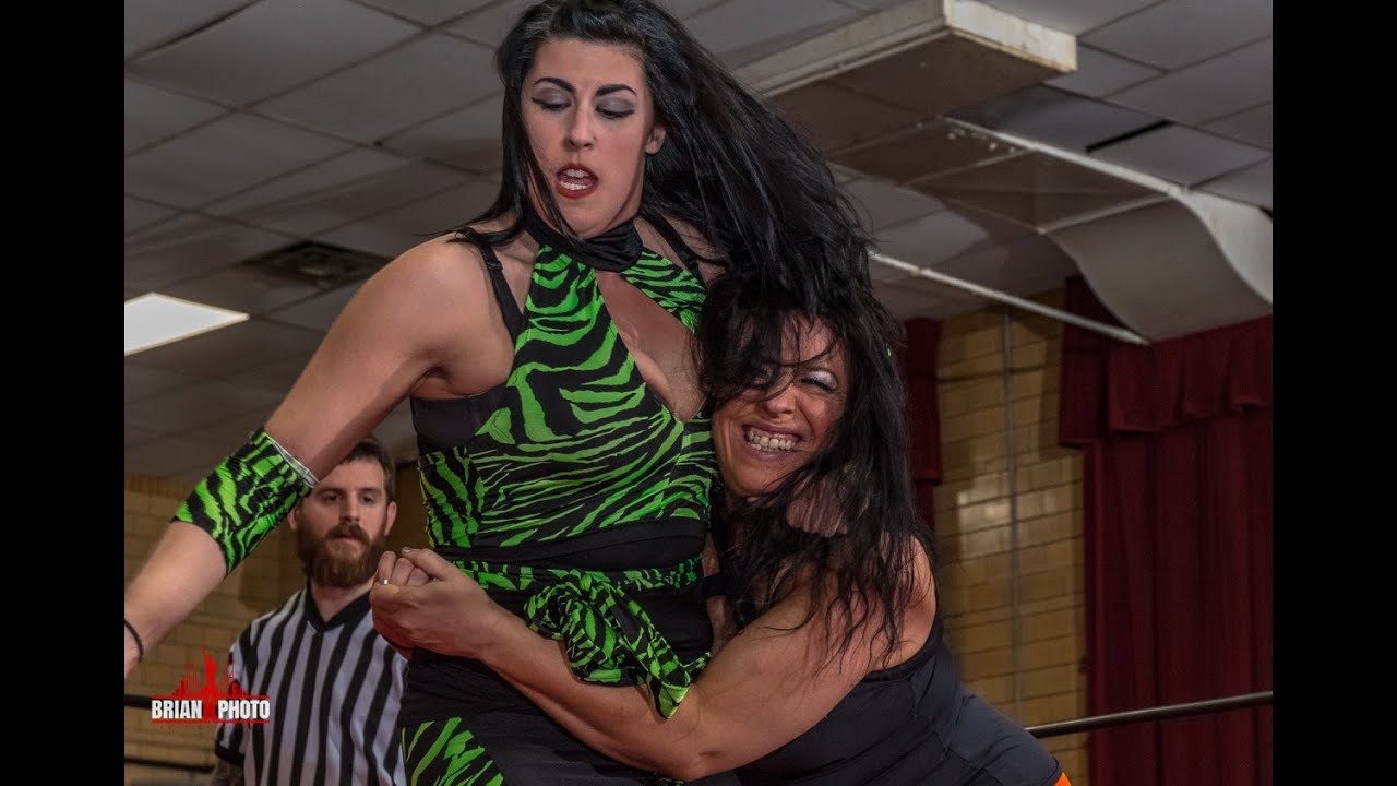 [FREE MATCH] Nikki Addams v Kacee Carlisle (W.O.W)