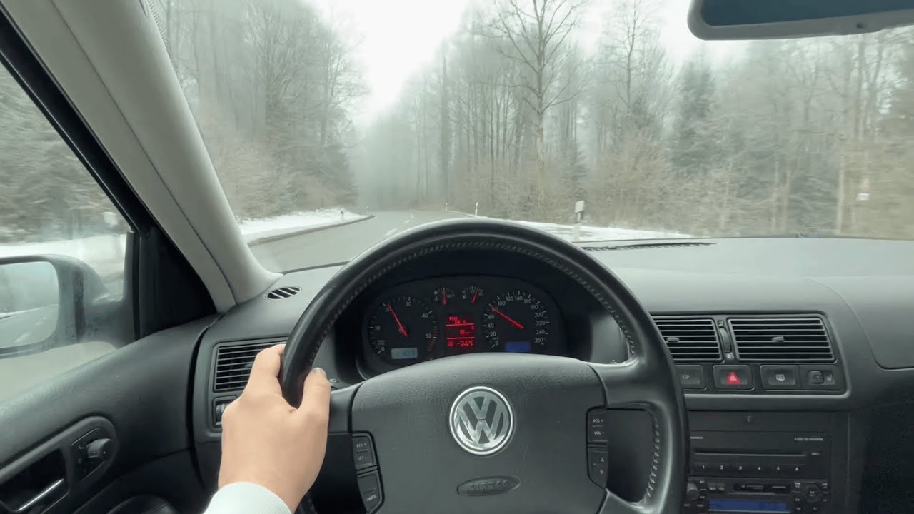 VW Golf IV 1.9 TDI 4Motion | POV Driving on Foggy & Frozen Swiss Roads
