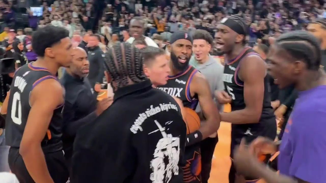 DEVIN BOOKER & THE SUNS CELEBRATION AFTER COLLIN GILLESPIE's GAME WINNER TONIGHT AGAINST T.WOLVES