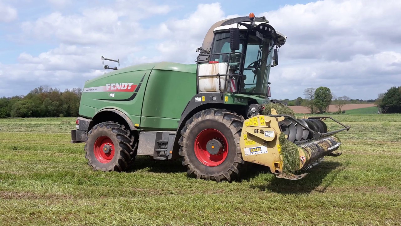 ensilage d`herbe 2018 [fendt katana 65] (eta Le Negrate)
