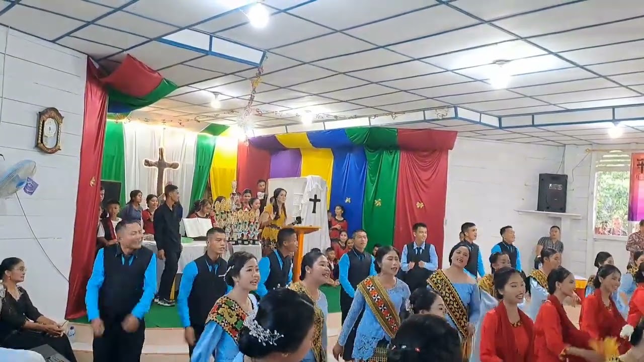Juara II Maena Kreasi Rohani Resort 21 BNKP
