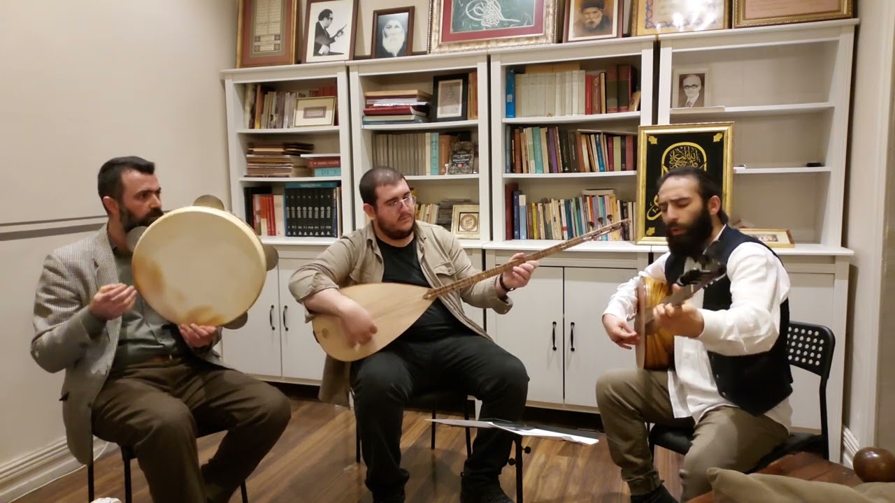 Hüseyni İlahi - Pencereden Bir Ay Doğdu