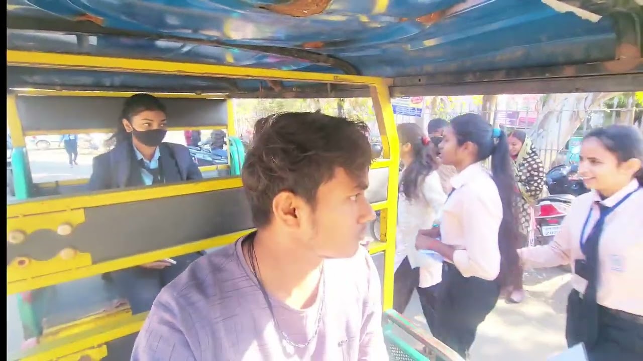 AUTO Rickshaw Prank 🤣
