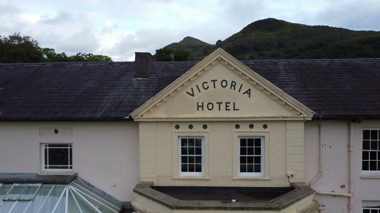 Llanberis - Royal Victoria Hotel (Our Room!)