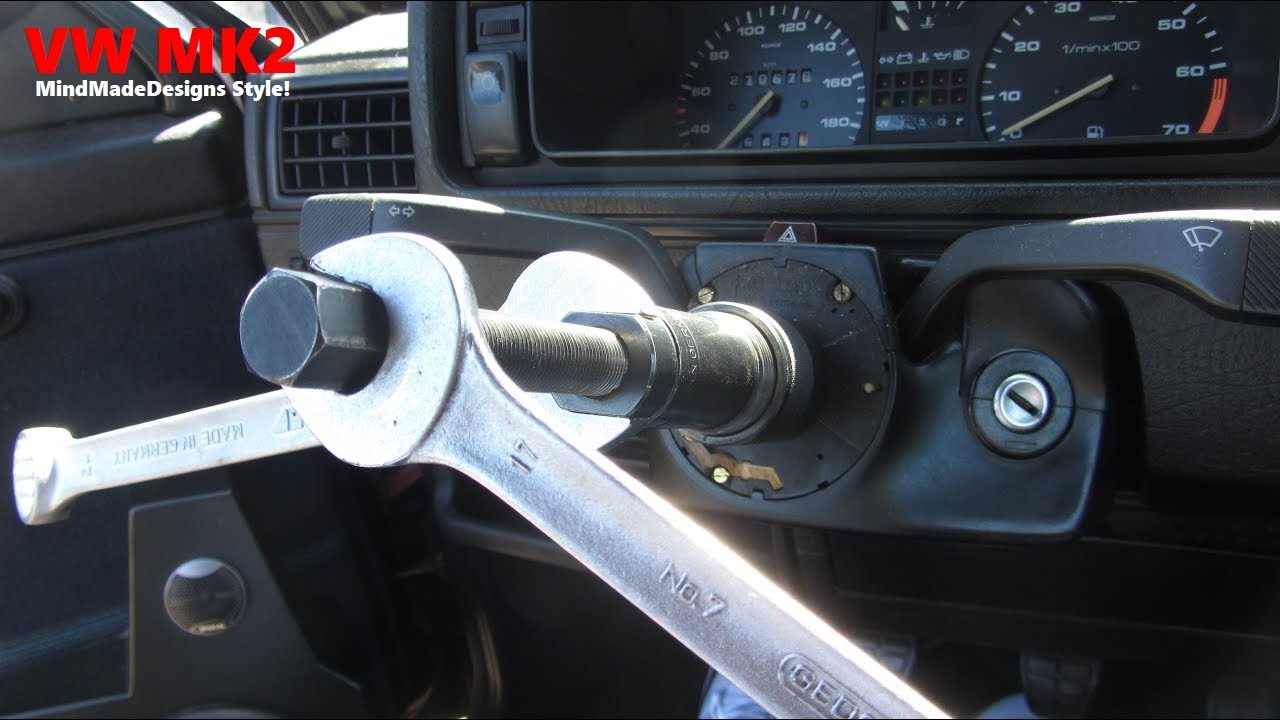 Changing steering wheel golf 2