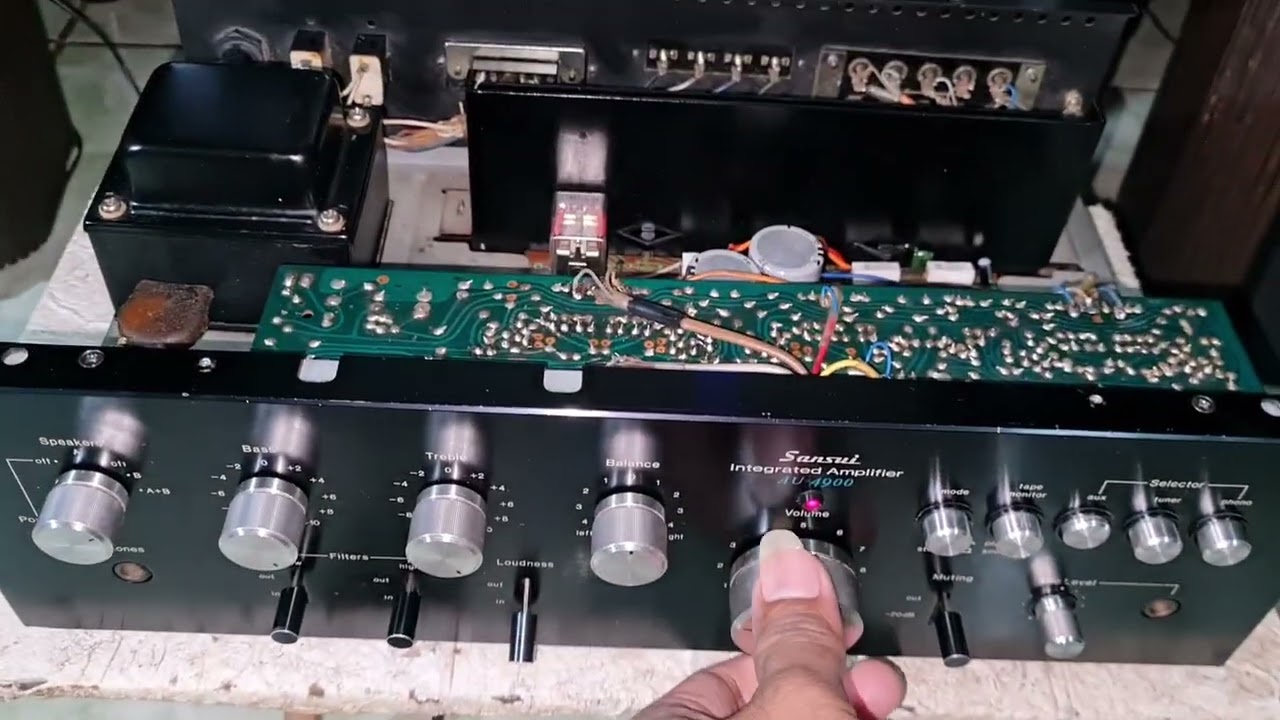 SANSUI AU4900