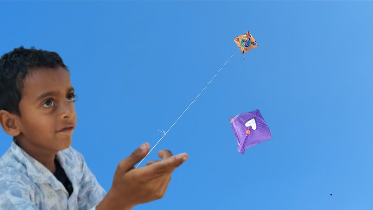 Kite catching and kite fighting | Kagaz ki Patang | Kite Fighting video 