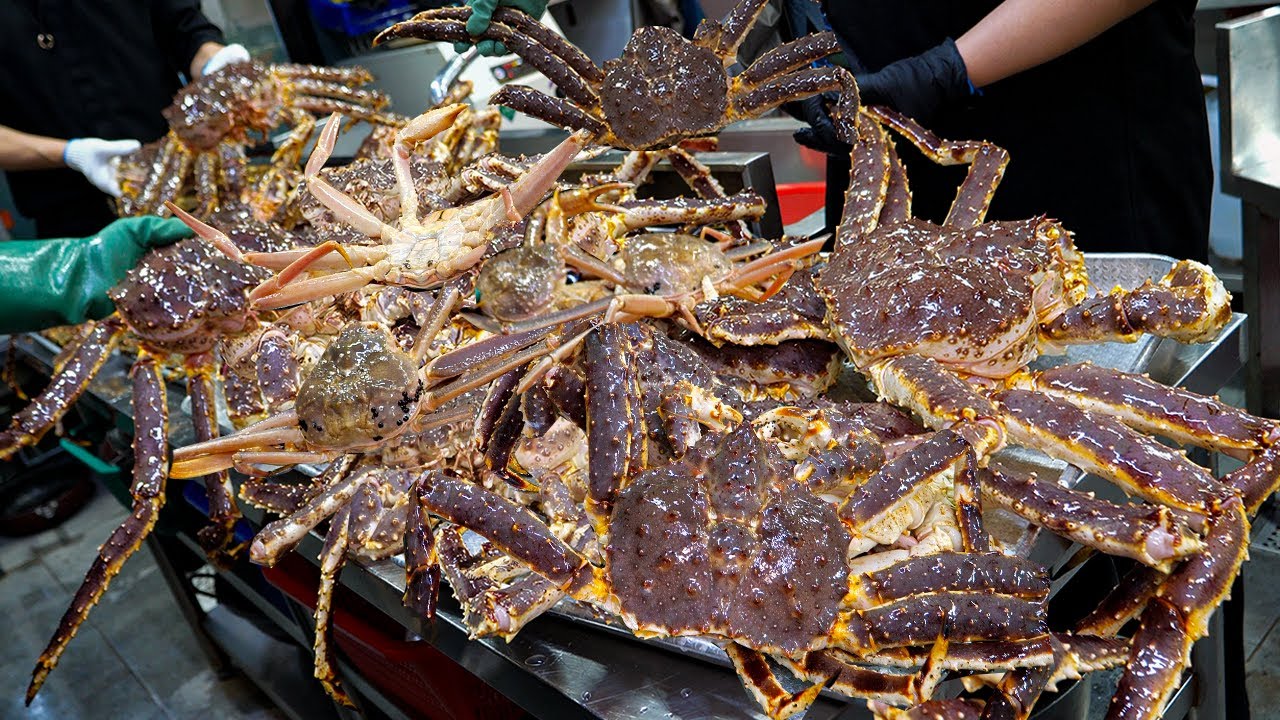 Невероятные морепродукты! 300 кг крабов за день - Корейская уличная еда