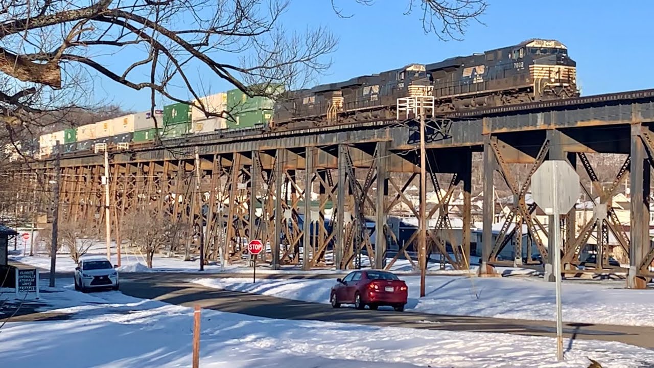 3 Way Train Meet On BIG Trestle!  Amtrak Flys By & CSX Coal Train Goes Up The Ramp At Big Sandy Jct