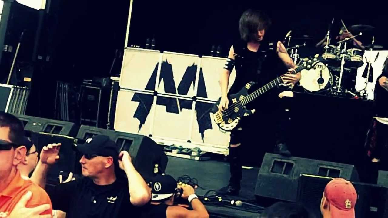 Asking Alexandria - Breathless (Mayhem 2012 St. Louis)