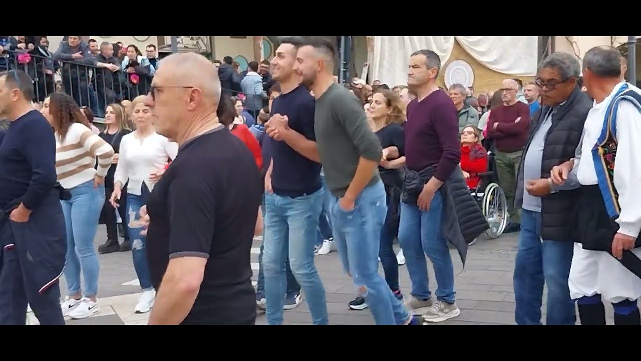 @seulo 13 aprile 2025# balli in piazza #fantasias de ballos