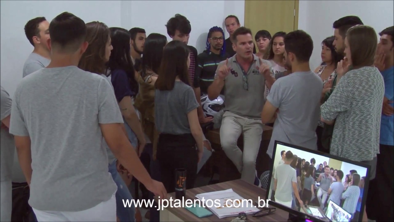 PROFISSÃO ARTISTA. Qual caminho seguir?