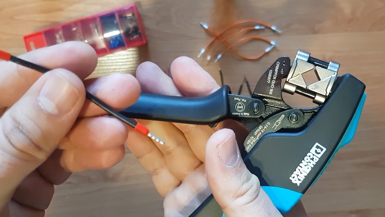 CRIMPFOX DUO 16S Nowoczesna zaciskarka do tulejek z obrotową i samonastawną matrycą