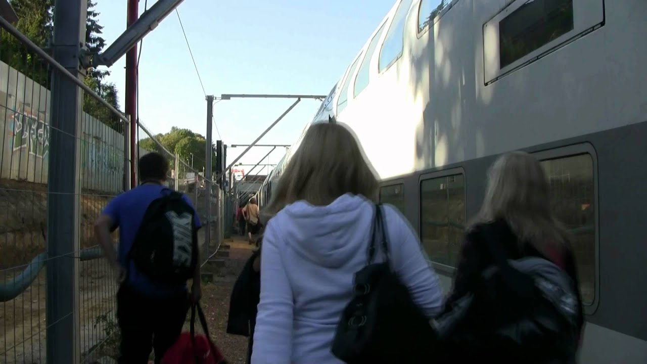 HLE 2735 naar Hoei & HLE 1832 + M6 + HLE 1895 in Bosvoorde