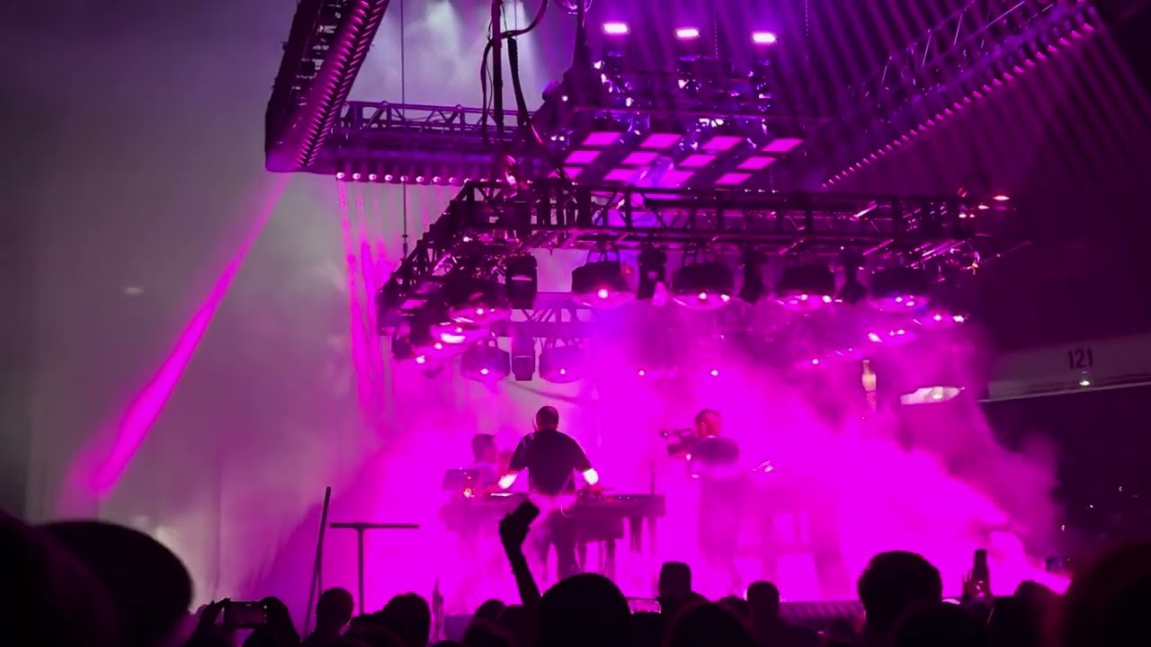 Nine Inch Nails Live In New Orleans 2026 - Closer with Boys Noize