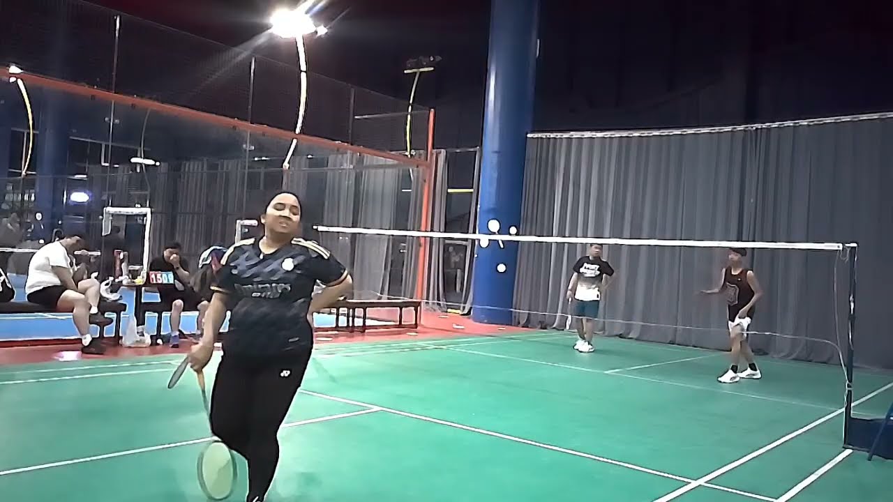 Smash83: GelLoyd vs. ArWin | BADMINTON | PORTSMASHERS