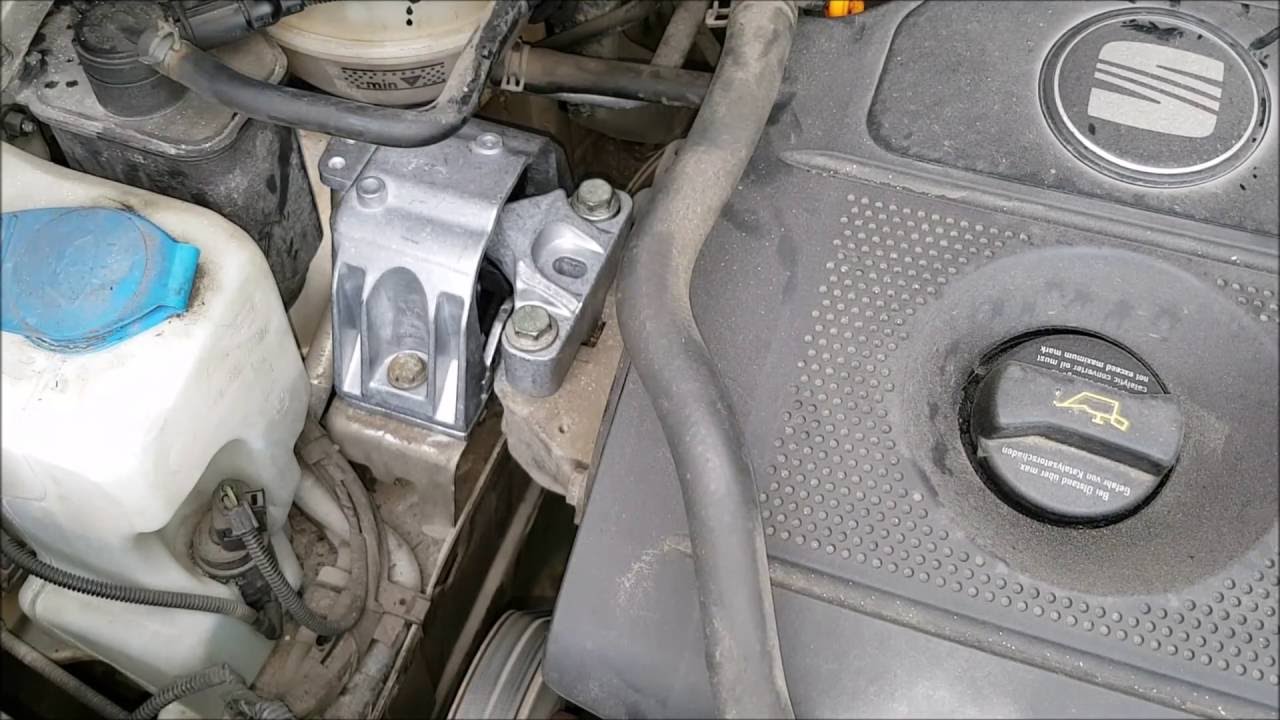 Seat Toledo II 2001r. 1.6 - wymiana poduszki silnika