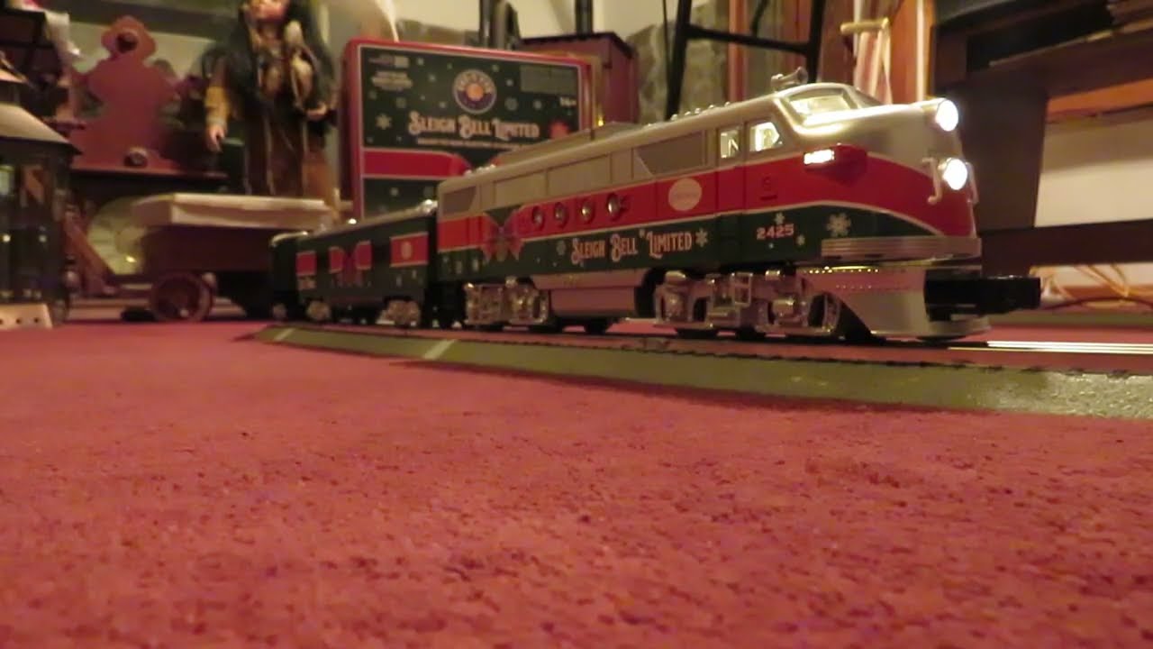 Lionel Sleigh Bell Limited Lionchief set!