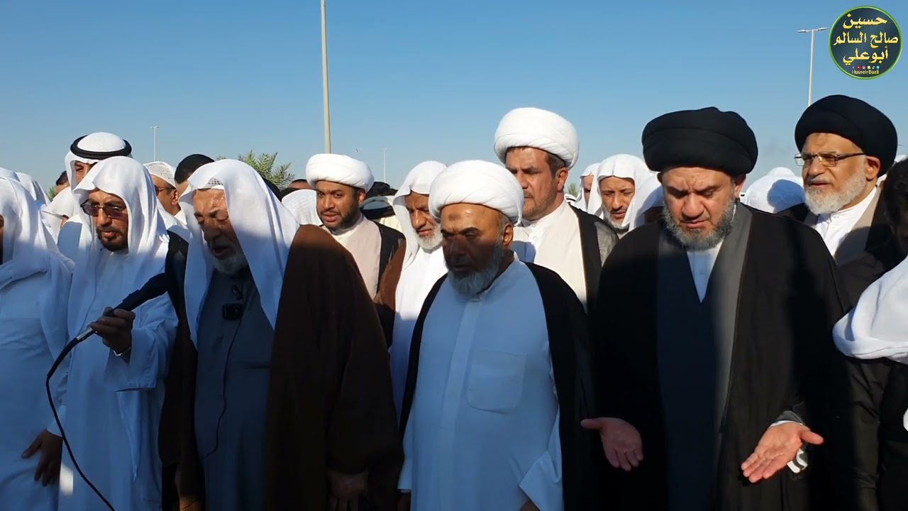 السيد عدنان الناصر يؤدي صلاة الجنازة على جثمان سماحة العلامة الشيخ إبراهيم علي البطاط ١٤٤٥/٥/٢٦هـ