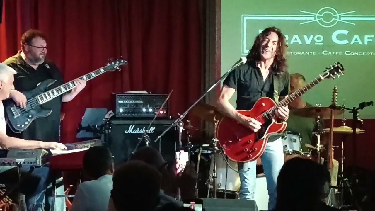 Stef Burns - Mr Fonebone (Bob Mintzer)
