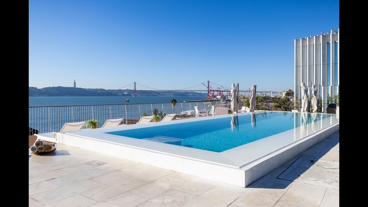 Luxuosa Penthouse T7 com Terraço e Piscina Privada, Vista Rio, para Venda em Santos, Lisboa