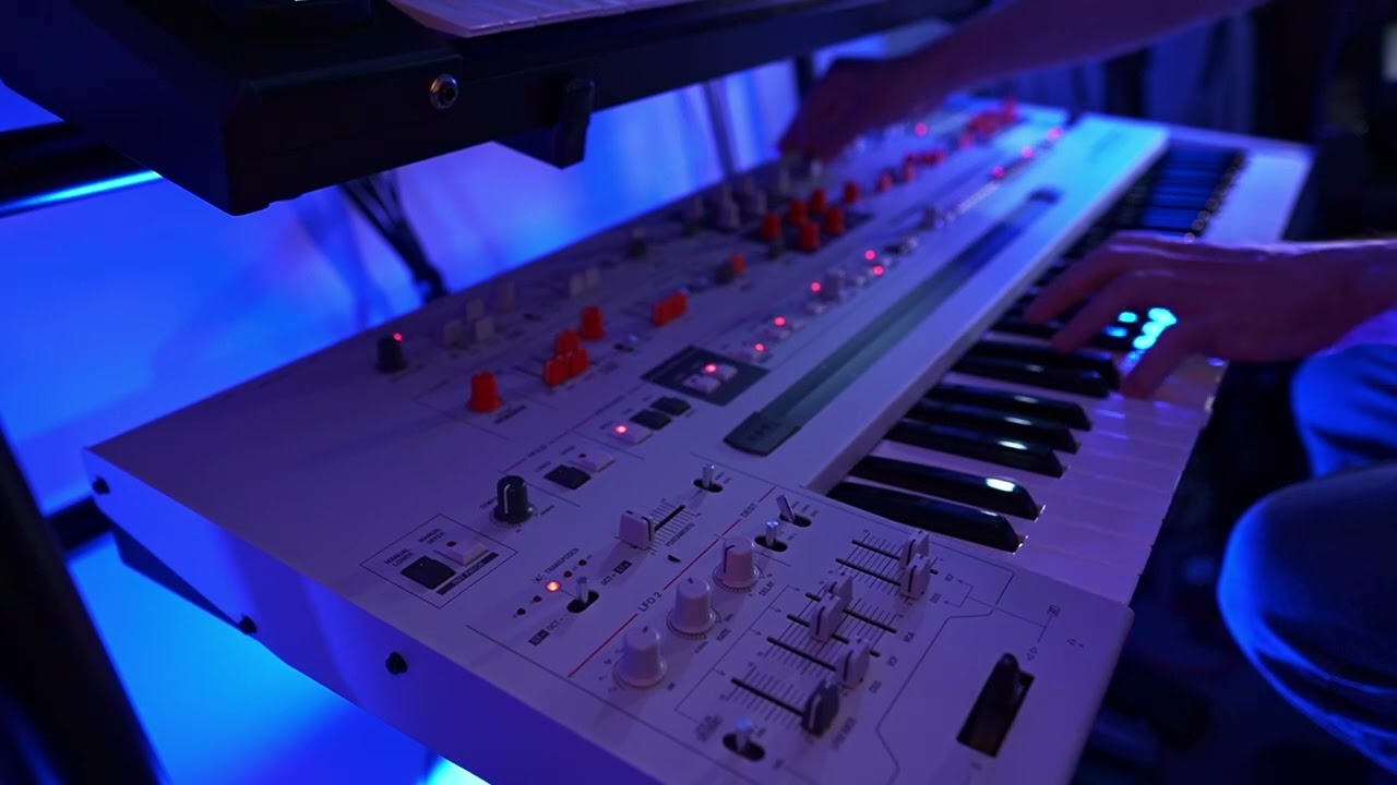 Udo Super Gemini Ambient Pad Improvisation