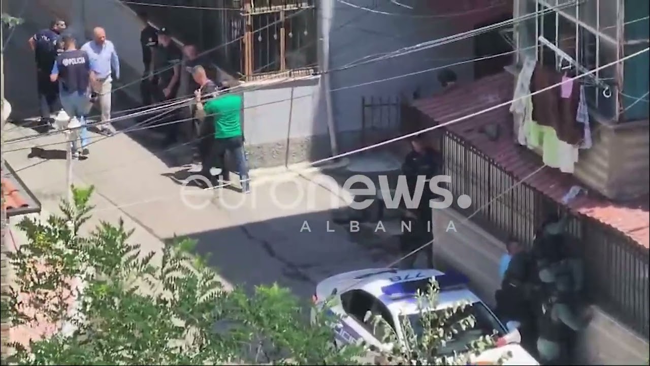 RENEA rrethon pallatin ku është ngujuar 71-vjeçari i armatosur, pozicionohen snajperat