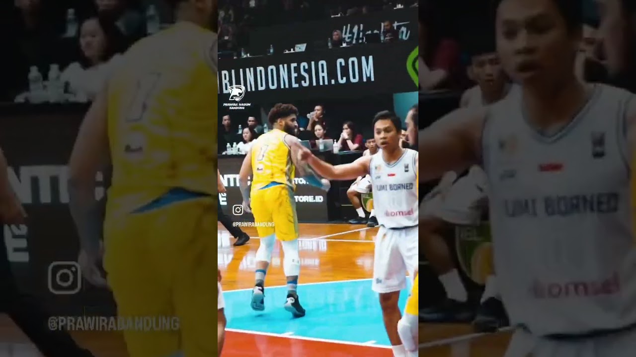 Brandone leading the scoring 🏀🔥#Prawira#Mangprang#PrawiraHarumBandung#TheseScratchesMakeUsStronger