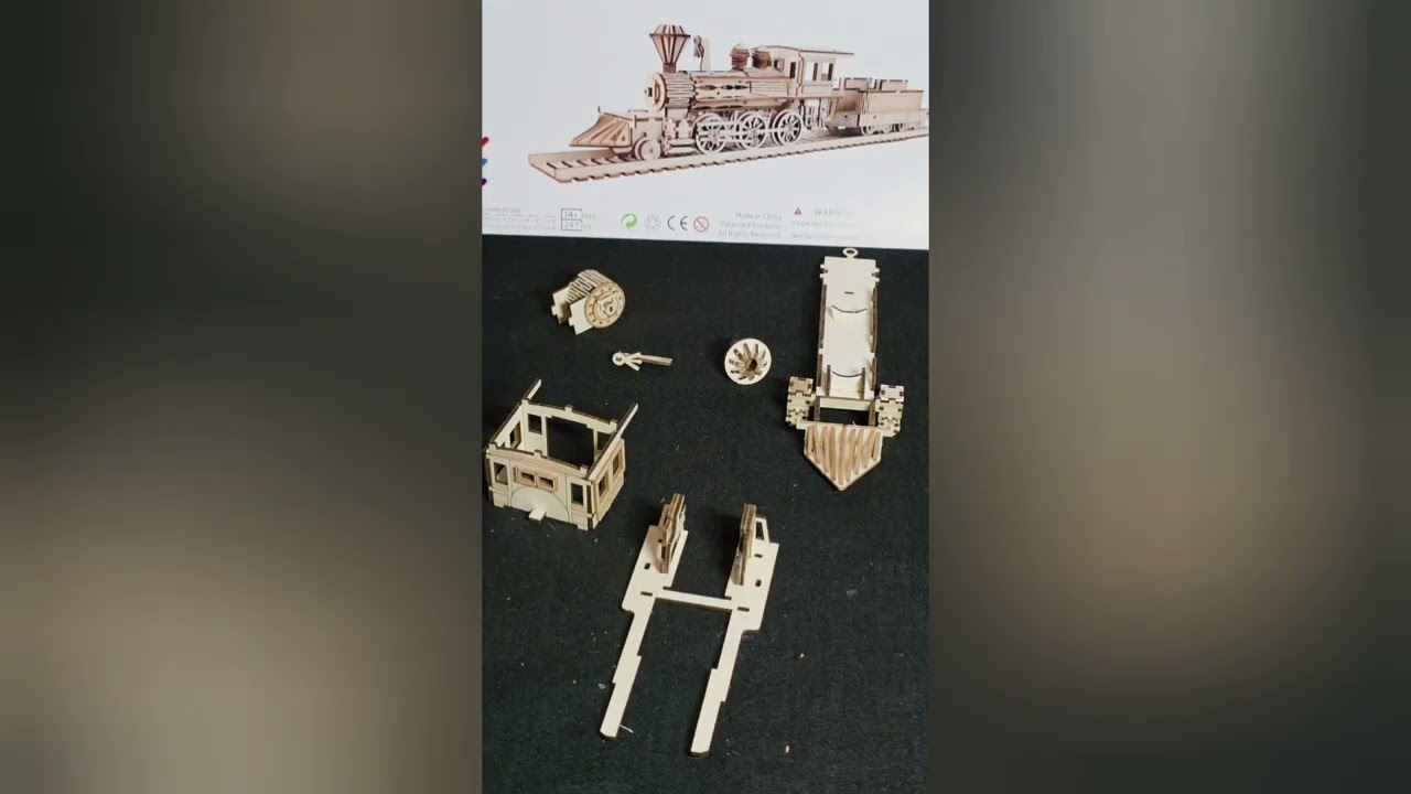 Steam train #3dpuzzles build hope you enjoy #viral #3dcraft #3dmodeling #rokr #rolife #modelmaking 