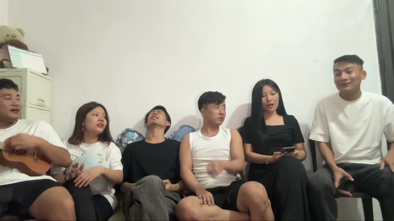 Good circle of friends and families | Taluinao Delhi #singing #fun #youtube #cameraman #editor 