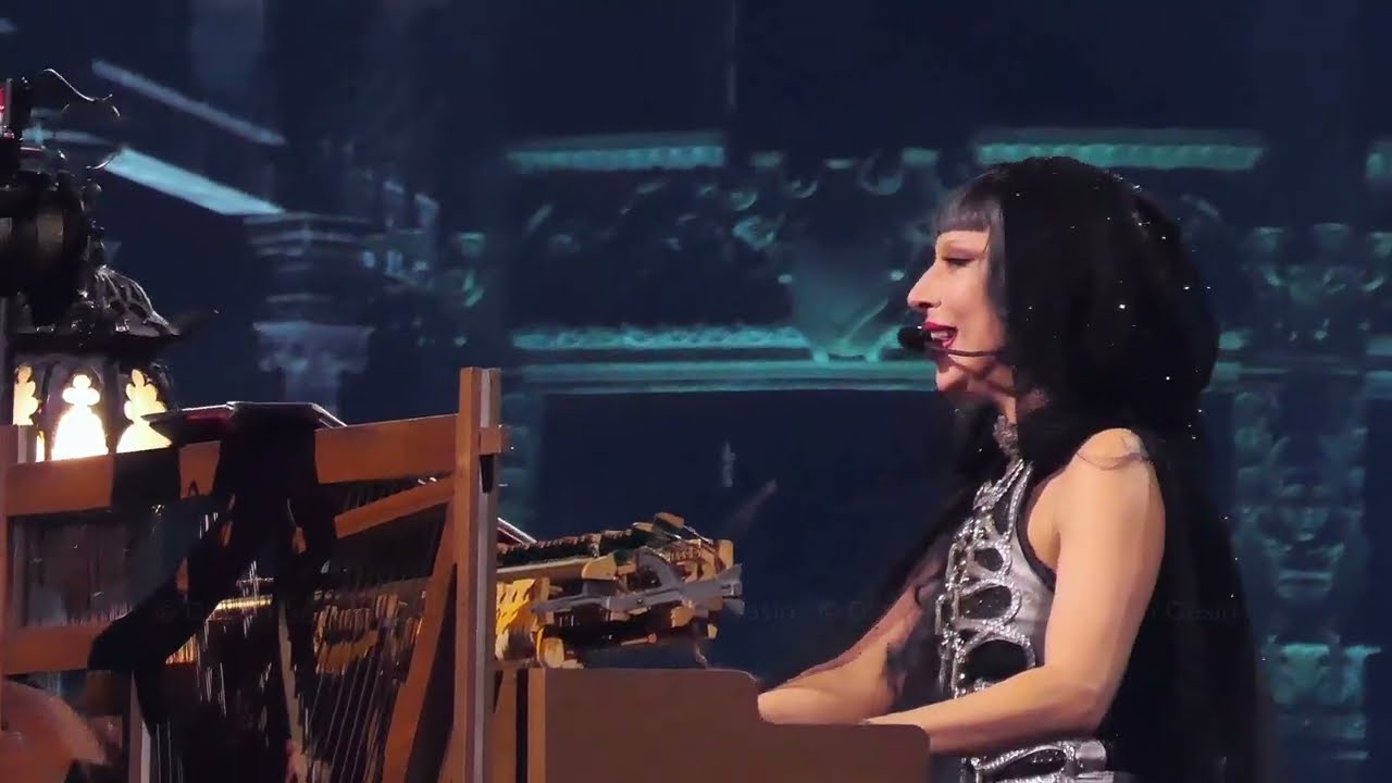 Lady Gaga - 