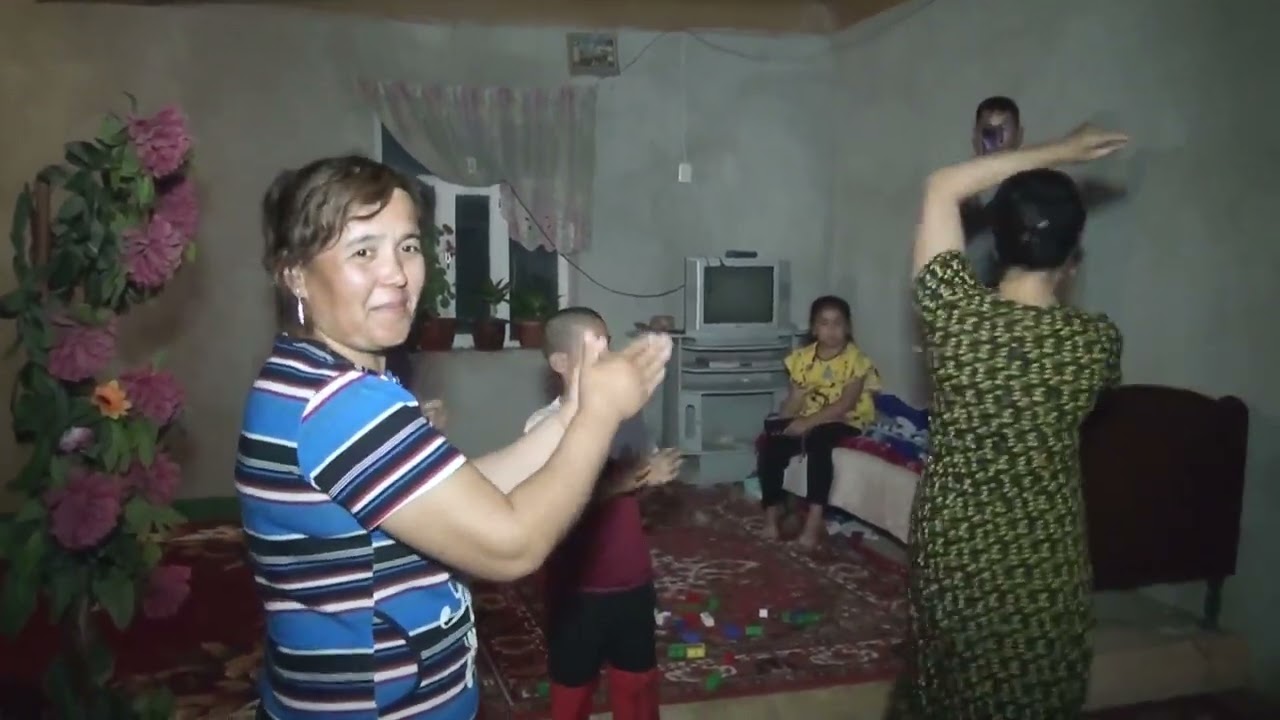 🎉SHOV-SHUV SYURPRIZ 7-SONI 🎉 Beshmergan mahallasida yashovchi Tojigul оnamizni tabriklab bordik