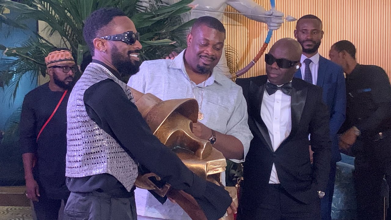 DBANJ NARRATES HIS GRASS TO GRACE STORY AT HIS 20 YEARS ON STAGE CONCERT IN LAGOS