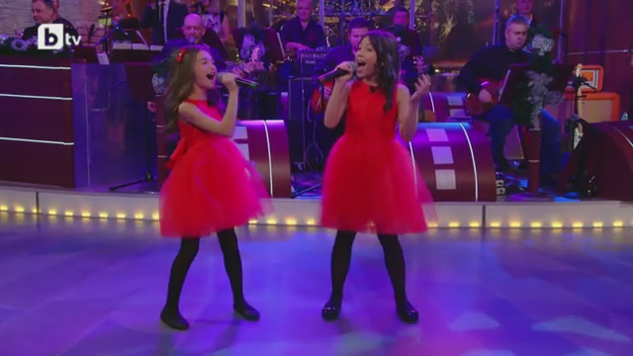 Krisia Todorova: Krisia and Tereza Singing 
