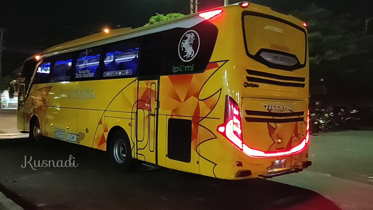 Penuh Lampu Warna warni || Keberangkatan Bus bus kereen dari Terminal Jati Kudus