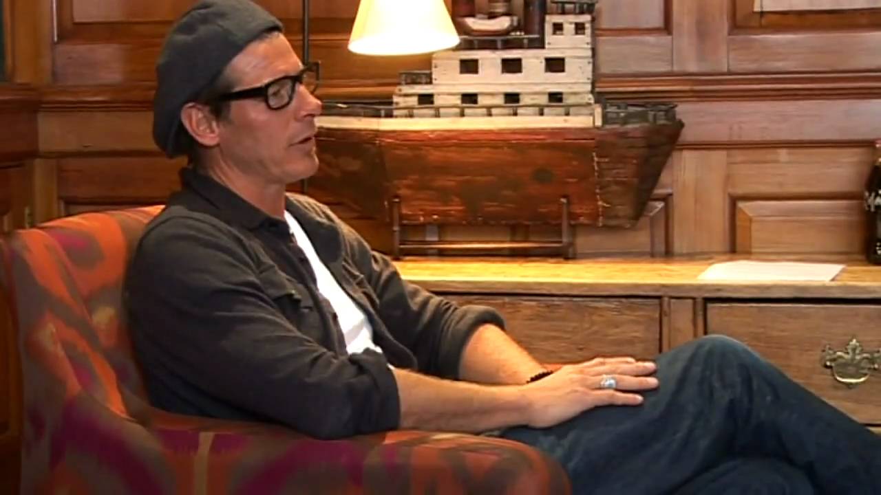 Ty Pennington battles the British weather