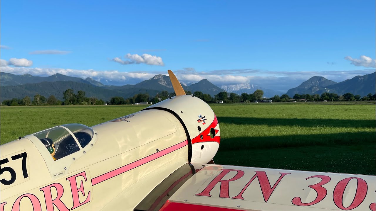 Reinhold Lindner flies his Gilmore , a tribute flight for the Petrincic Brothers