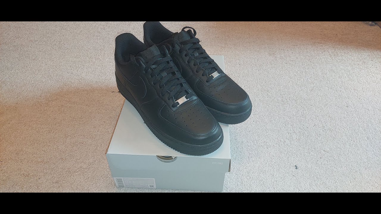 NIKE AIR FORCE 1 LOW (Black) | REVIEW + ON FEET