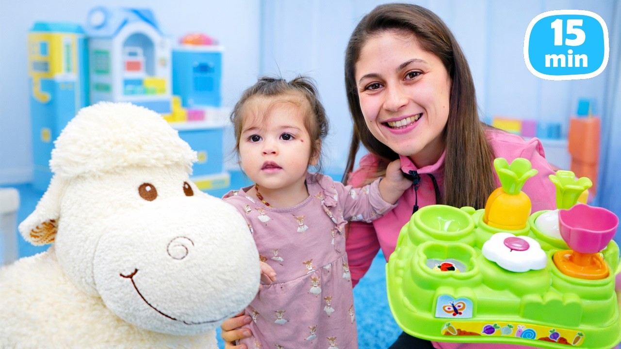 Ayşe ve Defne: etkinlik kitabı ile oynuyor ve atıştırmalık hazırlıyorlar! Ayşe ve Defne ile oyunlar.