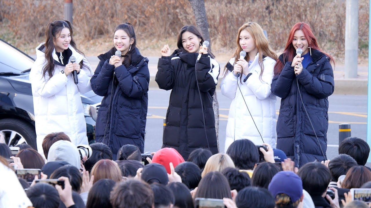 190309 있지 (ITZY) 첫 팬미팅 입장 및 인사, 멤버별 말리지마. [4K] 직캠 Fancam (쇼! 음악중심 미니 팬미팅) by Mera