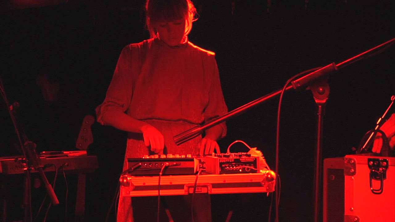 KVINDEBANDET LIVE -  