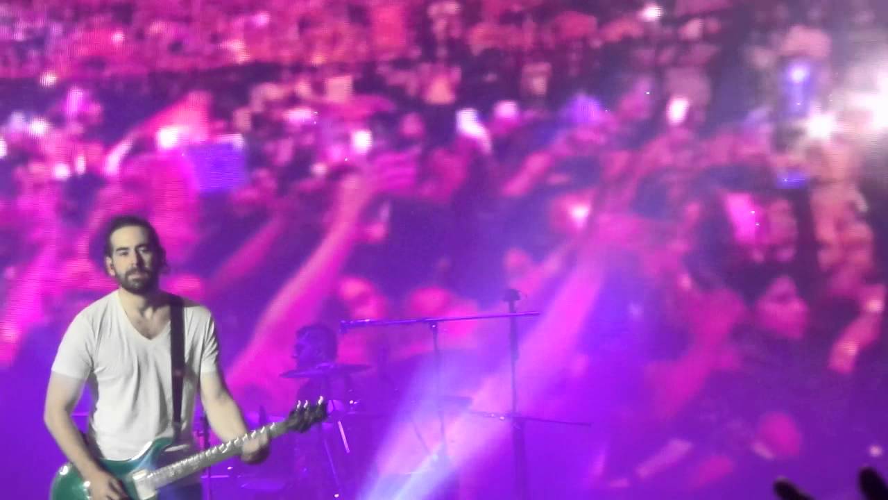 Huésped en casa propia pxndx palacio deportes