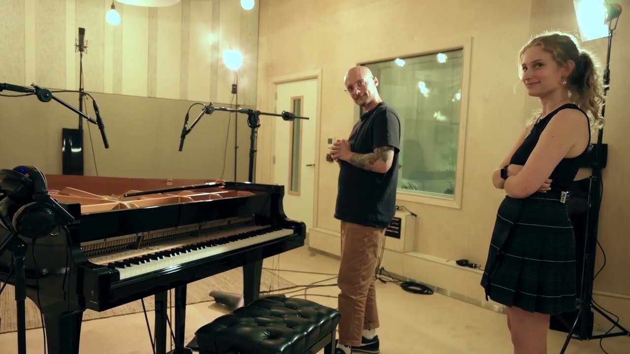 Studio Piano Recording Techniques - Close / Boundary mics (with audio samples)