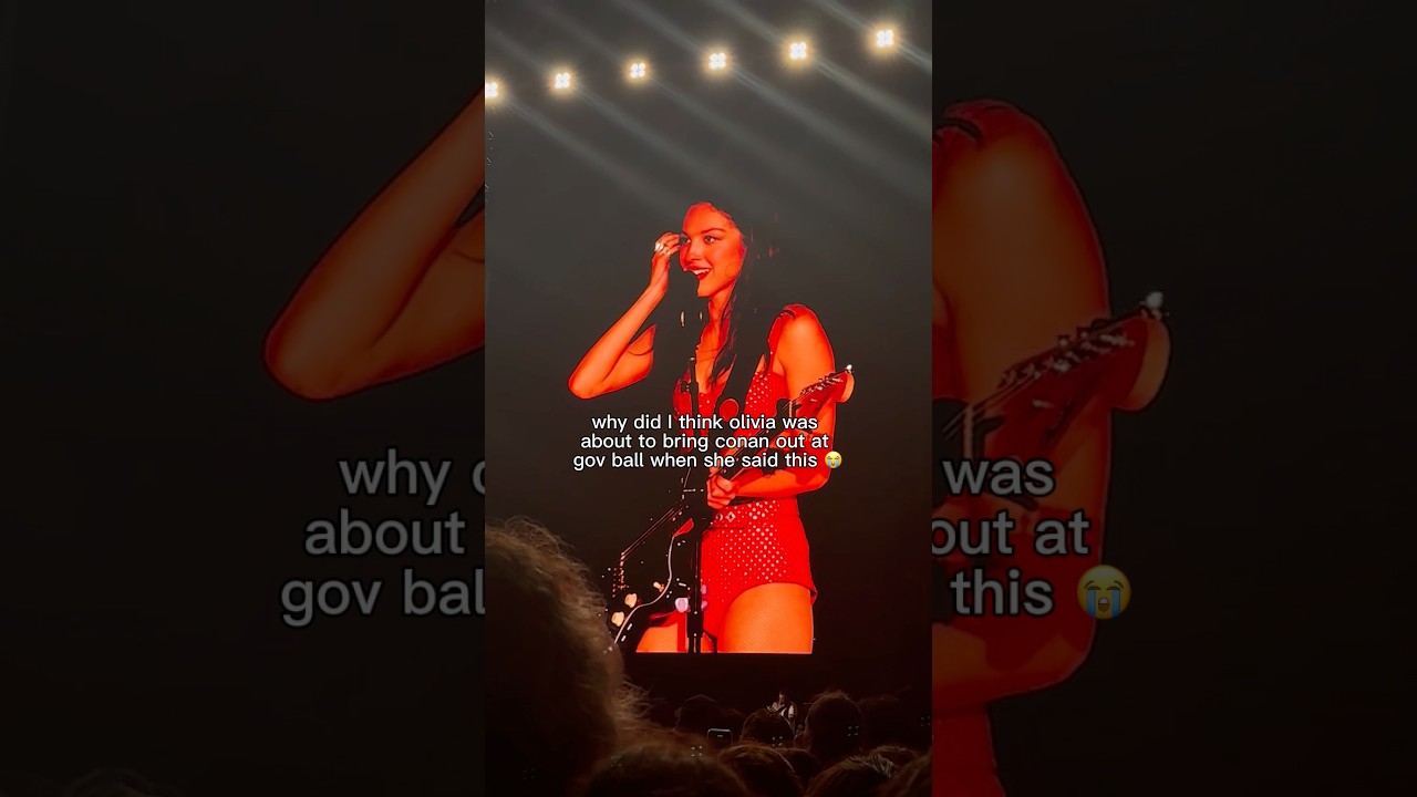 I know we were all thinking it 😭 #oliviarodrigo #conangray #govballnyc #gutstour #oliviarodrigoguts