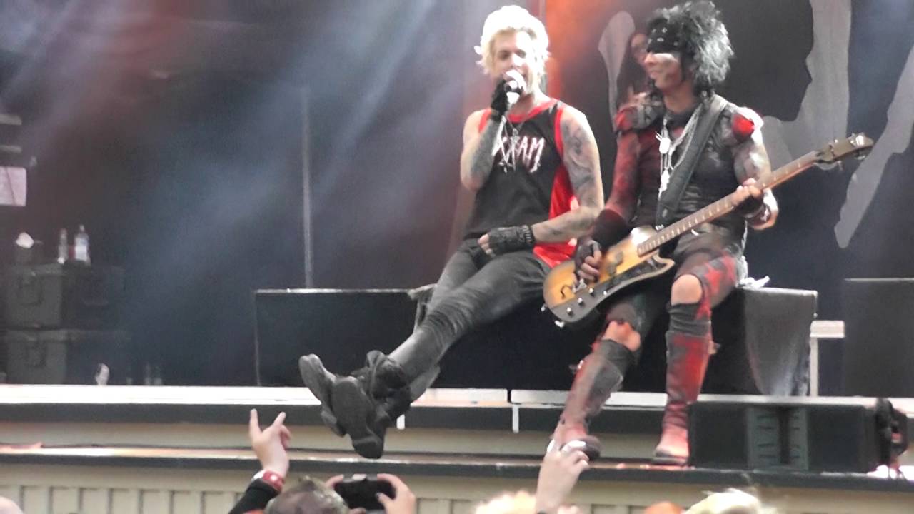 Sixx A.M. - Accidents Can Happen 