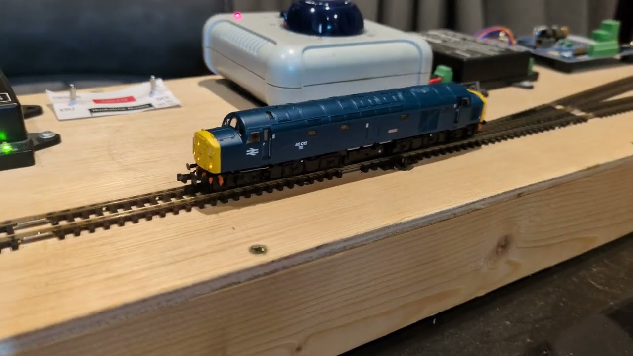 Graham Farish Class 40 Next18 DCC Sound Installation (N GAUGE) by Hookstone Models